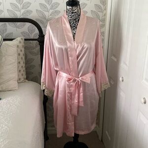 Victoria’s Secret vintage carnation pink robe with antique lace sleeve trim